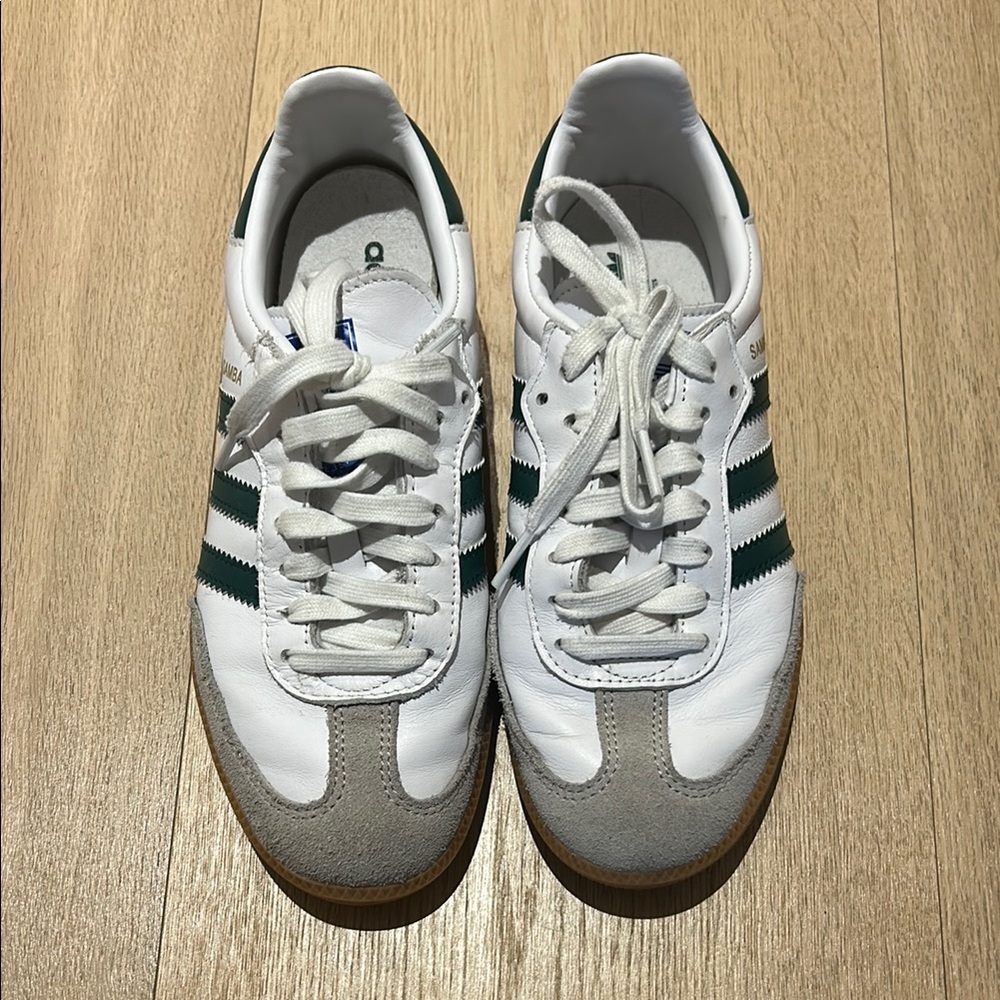 Adidas Sambas - White and Green - Size 5.5 Men’s (7womens)